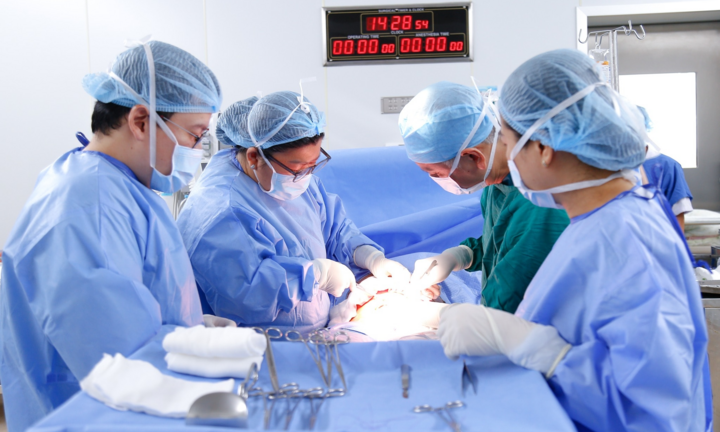 Tin tức đời sống 16/3: Bé trai chào đời khỏe mạnh sau hành trình can thiệp tim bào thai xuyên tử cung