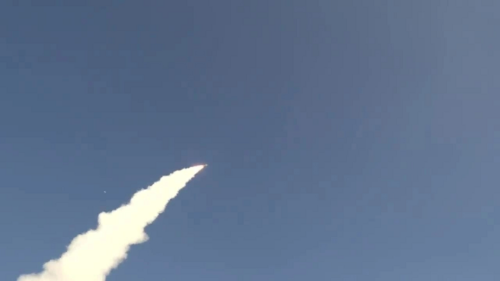 Clip: Iran lần đầu khai hỏa 