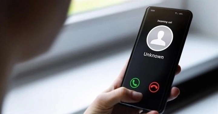 Nữ sinh ở Hà Nội bị chiếm đoạt hơn 800 triệu đồng