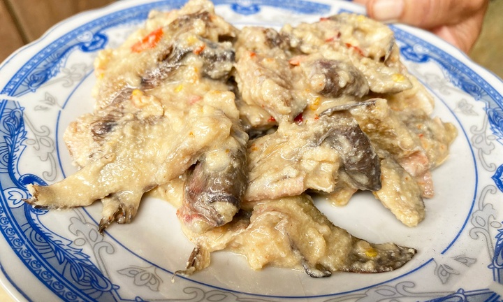 Thêm ca bệnh nghi ngộ độc sau khi ăn cá ủ chua ở Đà Nẵng