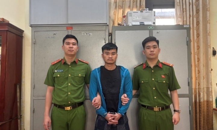 Bắt giữ đối tượng truy nã về tội gây rối trật tự công cộng