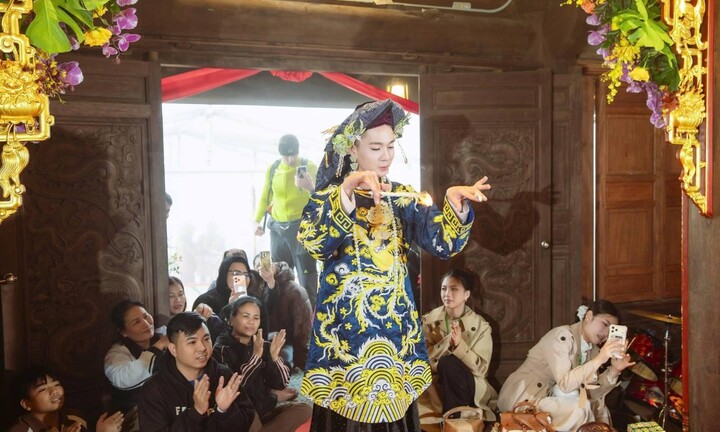 Tôn vinh di sản Thực hành tín ngưỡng thờ Mẫu Tam phủ giữa đỉnh thiêng Fansipan