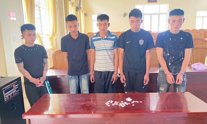 Bắt giữ nhóm đối tượng tổ chức sử dụng trái phép chất ma túy