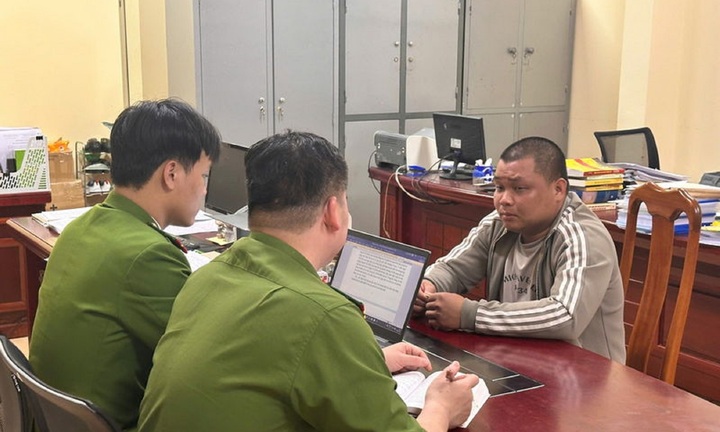 Khởi tố đối tượng lừa đảo chiếm đoạt tài sản bằng giấy chứng nhận quyền sử dụng đất giả