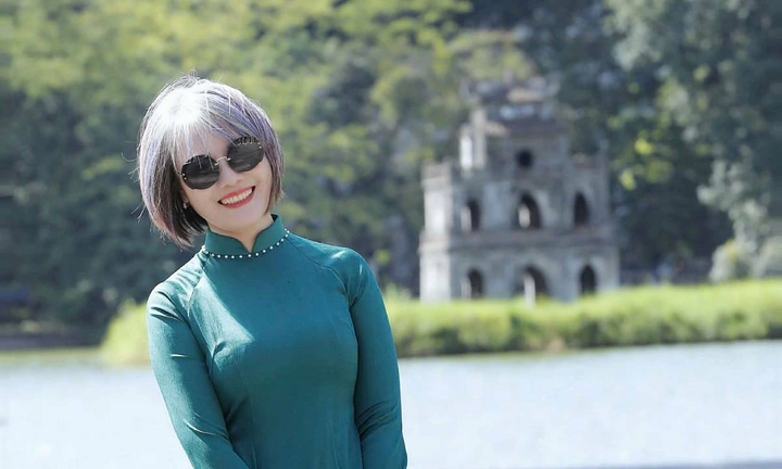 Lý do để yêu thương mái tóc bạc