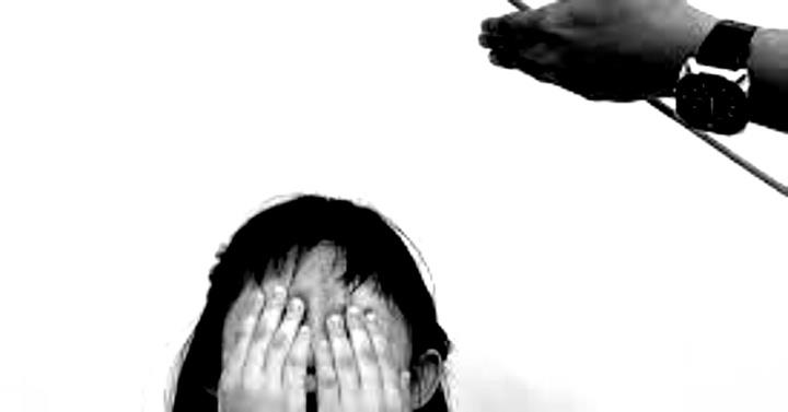 Xác minh vụ phụ huynh vào trường đánh học sinh, giáo viên đứng nhìn