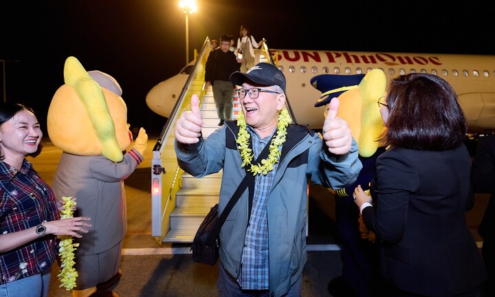 Sun PhuQuoc Airways mở đường bay quốc tế đầu tiên, đưa hơn 200 khách Đài Loan (Trung Quốc) đến Phú Quốc