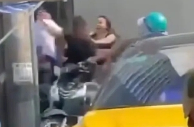 Mâu thuẫn kinh doanh biến thành ẩu đả, 5 người bị tạm giữ khẩn cấp