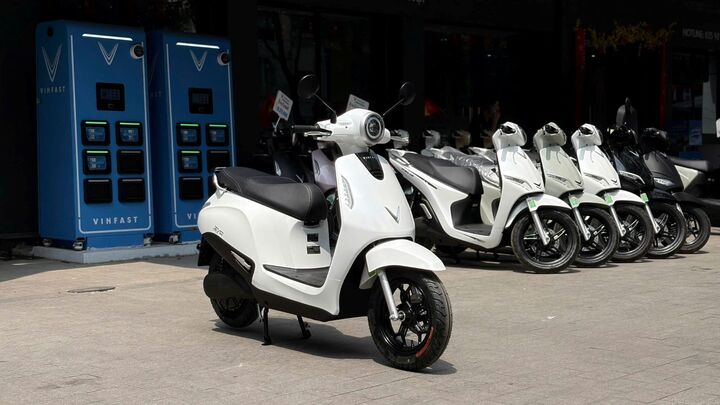 VinFast Evo gây sốt với khả năng “đổi pin trong nháy mắt”, chi phí nhẹ ví nhiều năm
