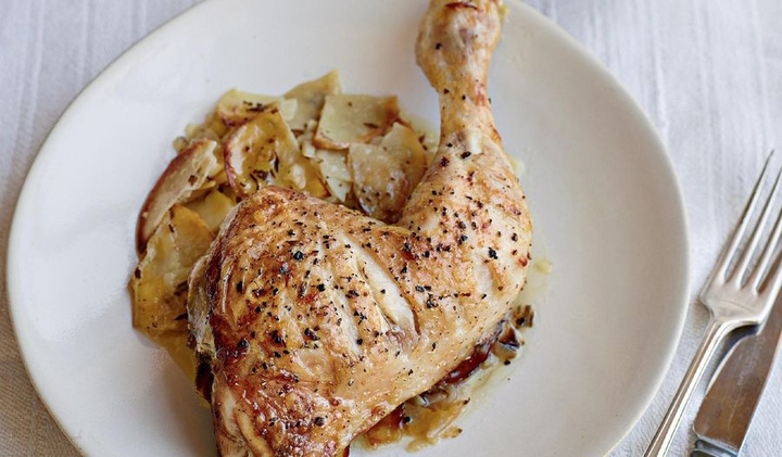 Người bệnh thận có nên ăn thịt gà không?