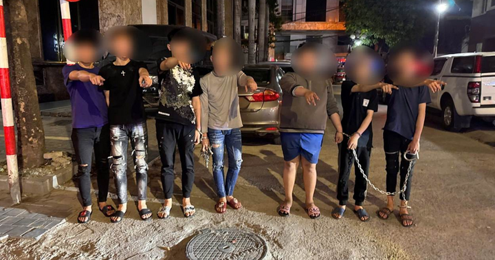 Bắt nhóm thanh, thiếu niên đánh nhầm người đi đường rồi 