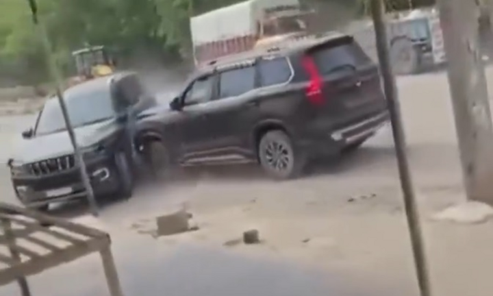 Clip: Màn “đấu xe” nghẹt thở giữa đường, 2 ô tô lao vào nhau như phim hành động