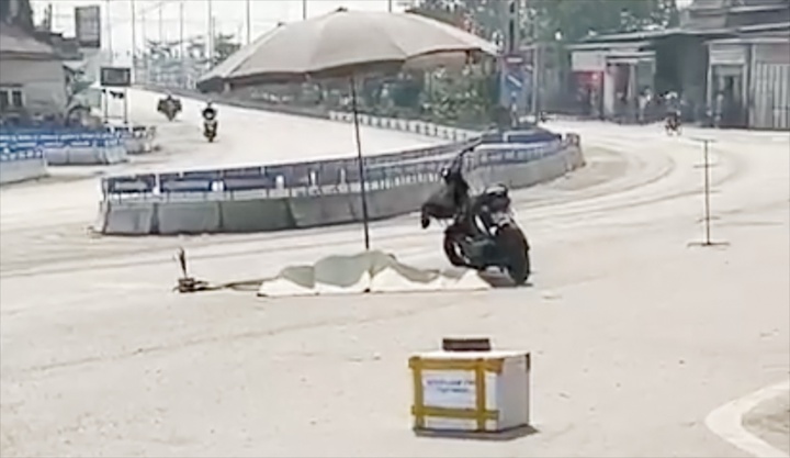 Tin tức tai nạn giao thông mới nhất ngày 10/4: Va chạm với xe tang lễ, một phụ nữ tử vong