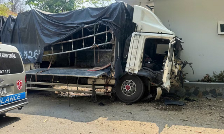 Diễn biến mới nhất vụ xe tải tuột dốc làm 3 người tử vong tại Lâm Đồng