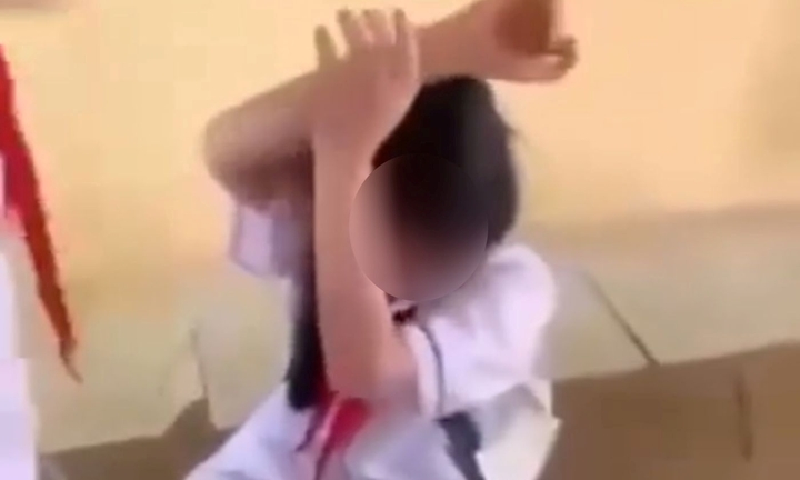 Làm rõ việc nữ sinh lớp 8 ở Thanh Hóa bị nhóm bạn đánh hội đồng, quay clip ngay trong lớp