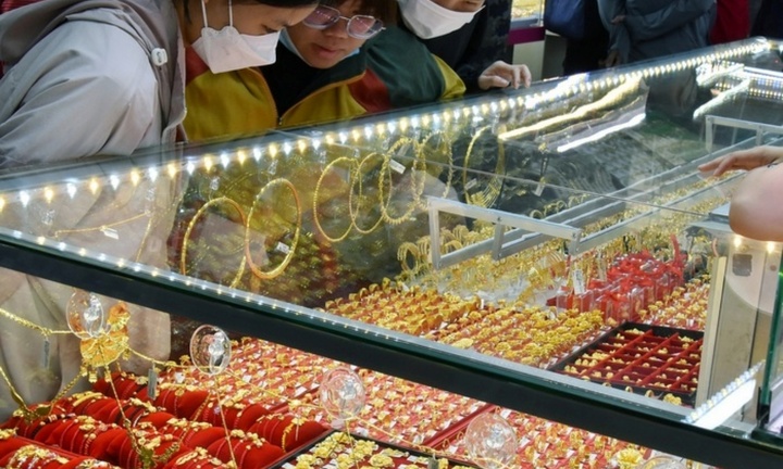 Giá vàng hôm nay (15/4): Giá vàng miếng, giá vàng nhẫn đồng loạt tăng