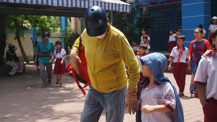 Vụ học sinh ở TP.HCM nghi ngộ độc thực phẩm: Chưa đủ căn cứ kết luận nguyên nhân chính thức