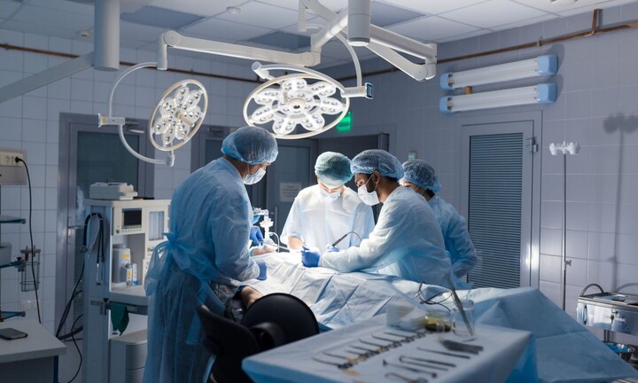 Bác sĩ Mỹ bị truy tố vì cắt bỏ nnhầm gan của bệnh nhân thay vì lá lách