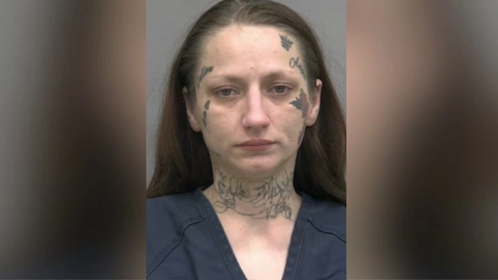 Người phụ nữ bị bắt vì pha sữa cho con bằng nước rửa kim tiêm ma túy