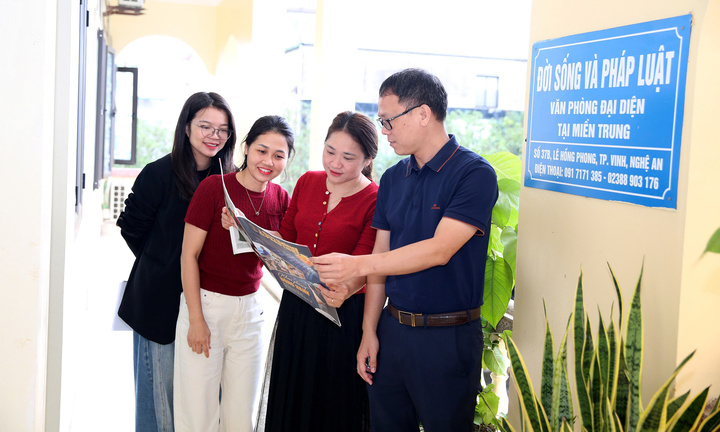  25 năm Đời sống & Pháp luật:  Ở 3 miền Tổ quốc - những dấu ấn dấn thân, “cháy lửa nghề”, nhân văn và phụng sự độc giả 