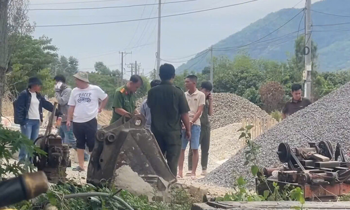 Vụ án mạng tại lán trại công trình, cha tử vong, con nguy kịch: Hé lộ nguyên nhân