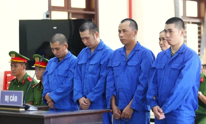Tuyên án 5 người làm lễ 