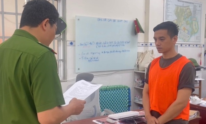 Bắt TikToker có hơn 120.000 lượt theo dõi