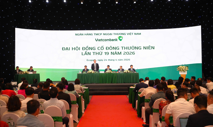 ĐHĐCĐ Vietcombank 2026: Thông qua kế hoạch phát hành hơn 1 tỷ cổ phiếu, để ngỏ cơ hội hiện diện tại Trung tâm tài chính quốc tế Việt Nam