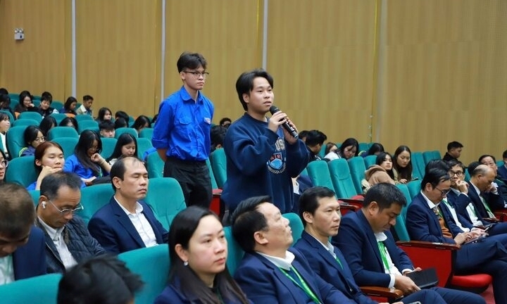 Học viện Nông nghiệp Việt Nam dừng quy định sinh viên phải tham gia CLB 24 háng