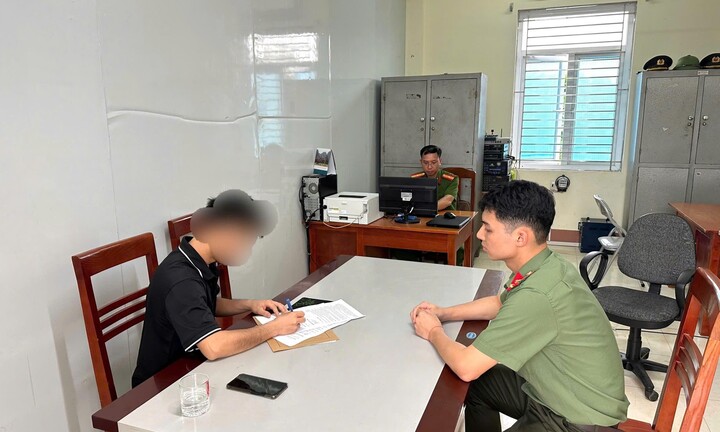 Lào Cai: Bình luận xúc phạm CSGT trên mạng, người đàn ông bị phạt 7,5 triệu đồng