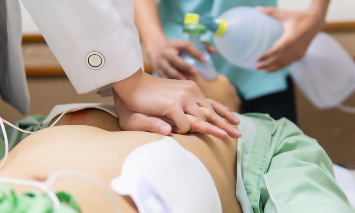 Tim ngừng đập gần 2 ngày, người đàn ông ở Trung Quốc bất ngờ tỉnh lại khiến bác sĩ ngỡ ngàng