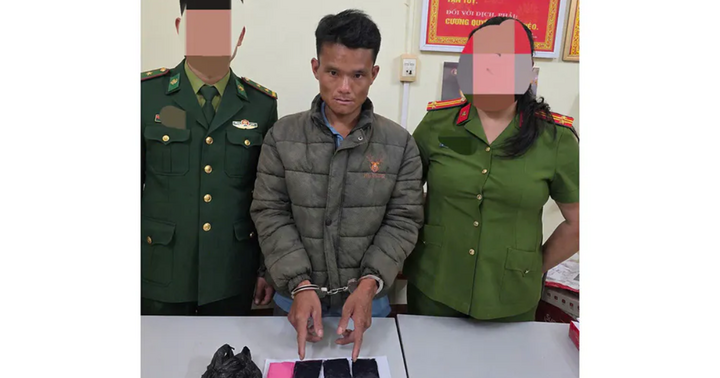 Bắt 2 đối tượng ma túy, thu giữ hàng trăm viên hồng phiến và hơn 100 gam heroin
