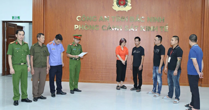 Khởi tố 32 bị can trong đường dây làm giả bệnh án để trốn thi hành án