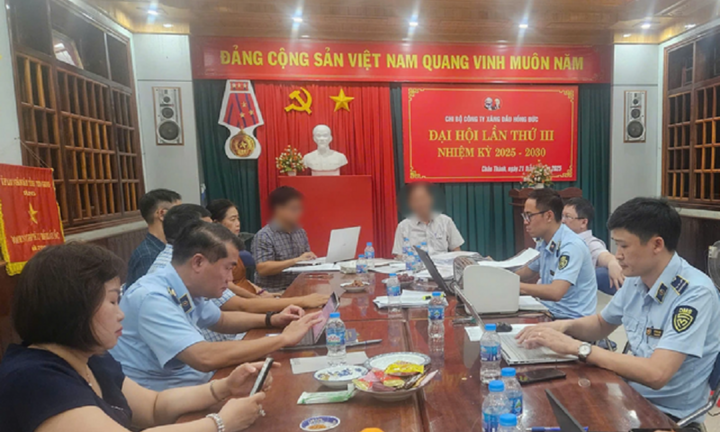 Phạt hai doanh nghiệp đầu mối xăng dầu tổng số tiền 320 triệu đồng