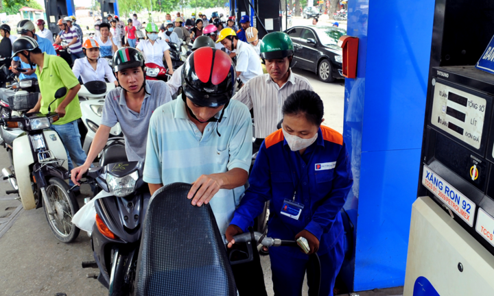 Giá xăng dầu đồng loạt giảm từ 15h chiều 14/5