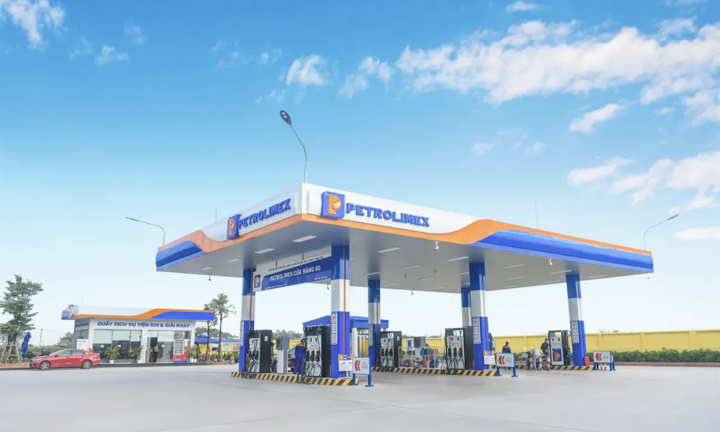 Petrolimex đẩy nhanh chuyển đổi kinh doanh xăng E10