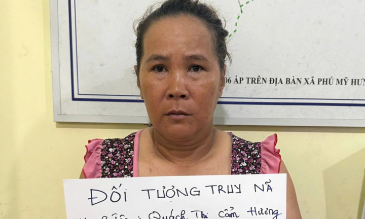 Bắt người phụ nữ trốn truy nã suốt 11 năm dưới danh tính chị ruột