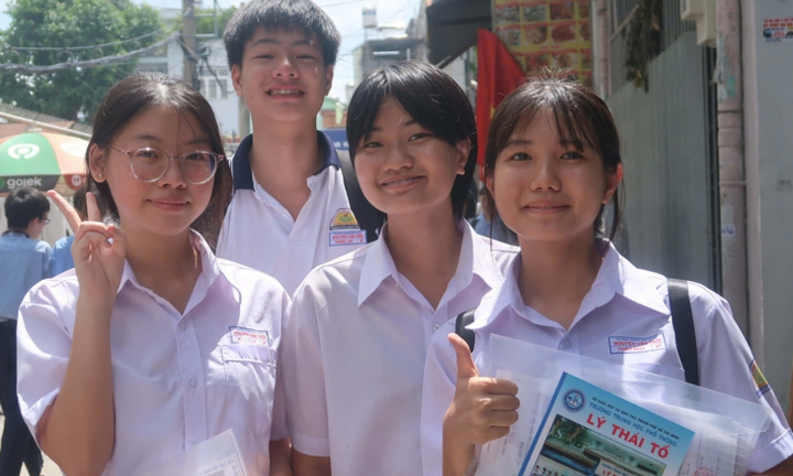 Tranh luận bỏ thi lớp 10: Giảm áp lực cho học sinh nhưng lo buông lỏng chất lượng để làm đẹp hồ sơ
