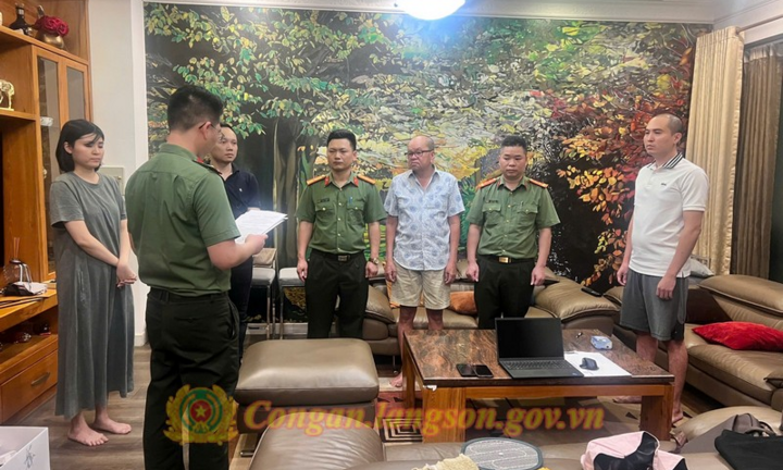 Triệt phá đường dây vận chuyển trái phép gần 90 tấn chất phóng xạ ra nước ngoài