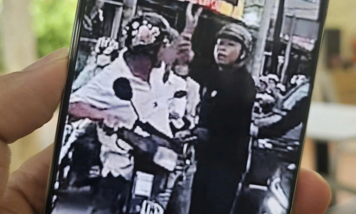 Xác minh clip người đàn ông chở thùng bia bị thanh niên đấm liên tiếp vào mặt ở TP.HCM