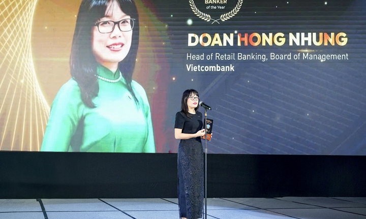 Giám đốc Khối Bán lẻ Vietcombank nhận vinh danh tại WFIS 2026 với những dấu ấn chuyển đổi số bán lẻ