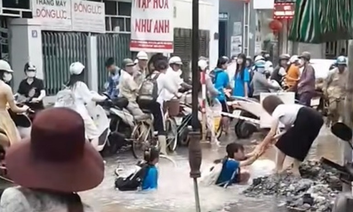 Hải Phòng:  Học sinh rơi xuống hố  công trình đang thi công