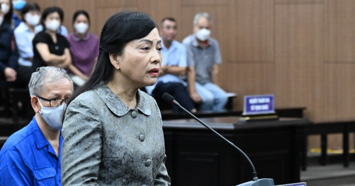 Nói lời sau cùng, cựu Bộ trưởng Nguyễn Thị Kim Tiến mong được tuyên mức án nhẹ nhất, sớm trở về với gia đình