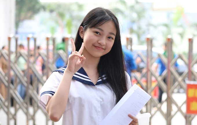 Đề thi Văn lớp 10 chuyên Khoa học xã hội và Nhân văn hôm nay (23/5/2026)
