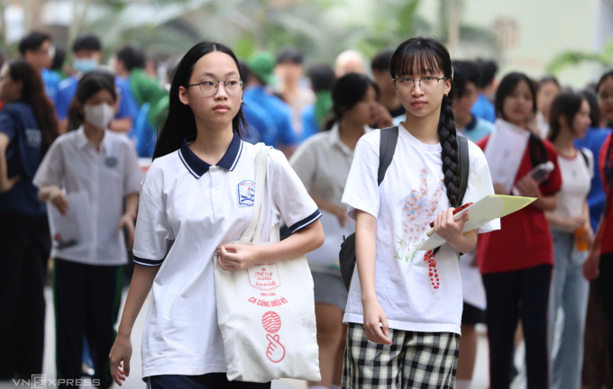 Đề Ngữ văn thi vào lớp 10 Trường THPT Chuyên Khoa học Tự nhiên Hà Nội năm 2026