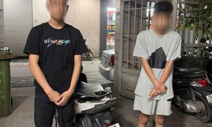 Hà Nội: Bắt giữ 2 thanh niên vô cớ ném vỏ chai bia xuống đường lúc rạng sáng