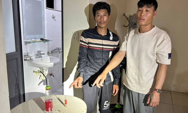 Bắt quả tang 4 đối tượng sử dụng ma túy đá tại phòng trọ ở Ninh Bình