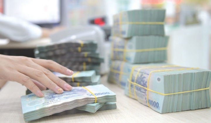 Lãi suất ngân hàng nào cao nhất hôm nay (25/5): Một ngân hàng tăng lãi suất huy động