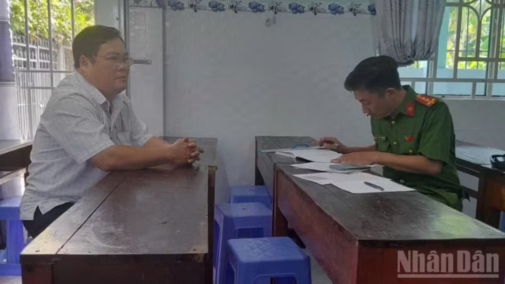 Thông tin mới nhất vụ thầy giáo đánh nam sinh bầm lưng tại Đồng Tháp