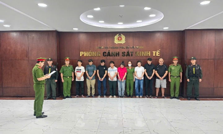 Bốn kiểm lâm tiếp tay mua bán động vật hoang dã trái phép vừa bị khởi tố là những ai?